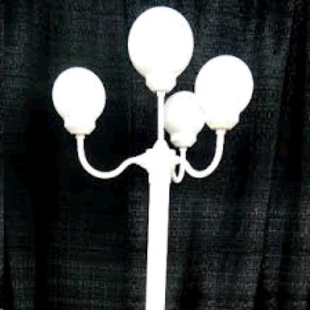 Where to find LIGHT, PARTY TYPE,GLOBE in Woodland
